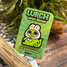 Lade das Bild in den Galerie-Viewer, Lurch Bun | Official GRNK Shop x  TheBunBunShop | Enamel Pin
