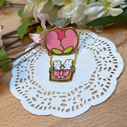 BunBuns Tulpen-Luftballon | Enamel Pin
